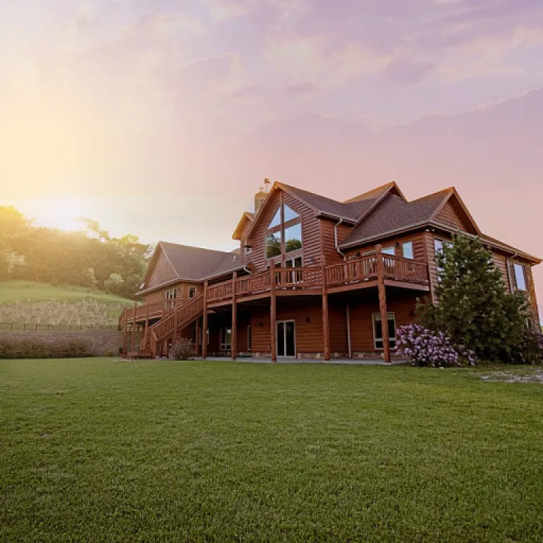 Comment un courtier immobilier peut optimiser votre prêt et assurance emprunteur